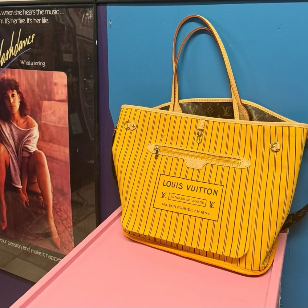 REVERSIBLE
Neverfull Bandoulière Inside Out MM